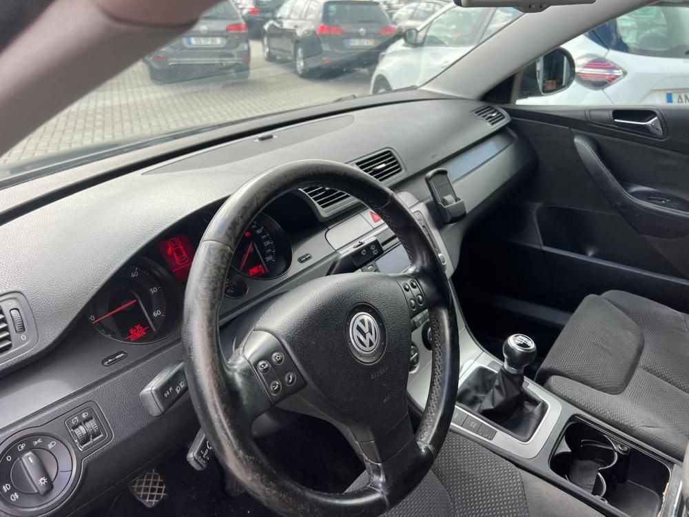 volkswagen-passat-variant-2006-diesel-1968cc