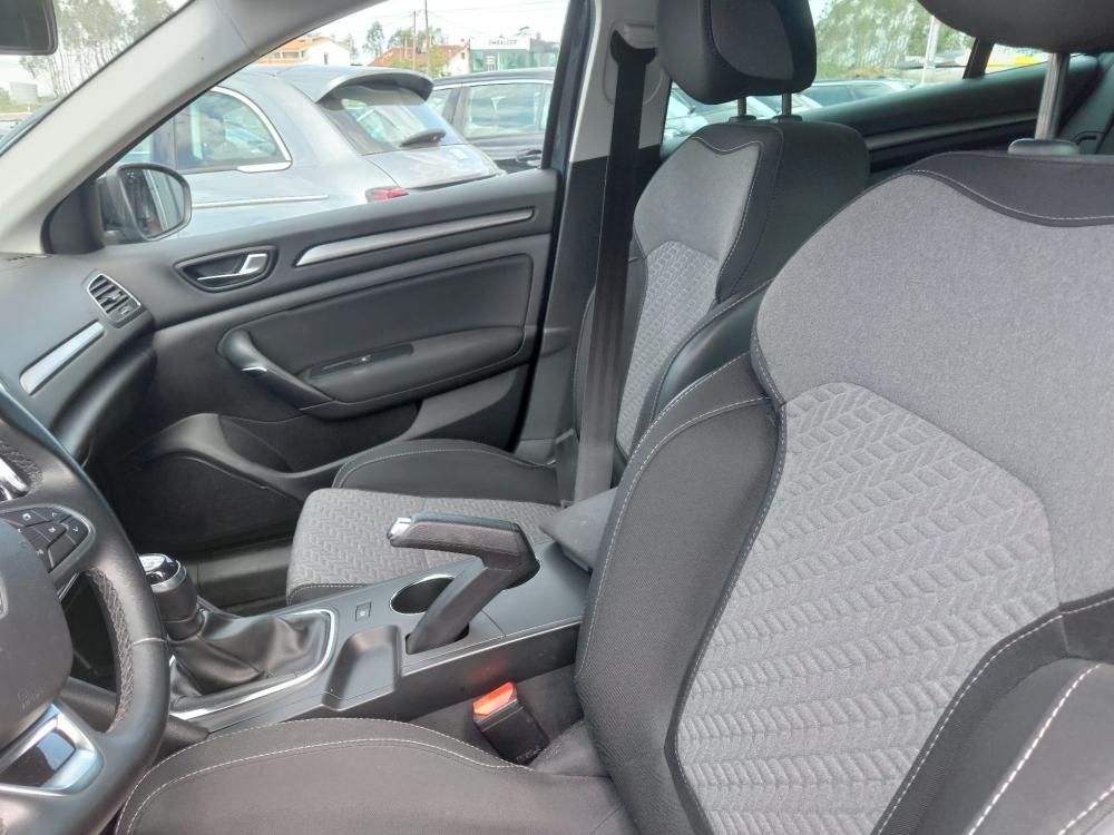 renault-megane-sport-tourer-2022-diesel-1461cc