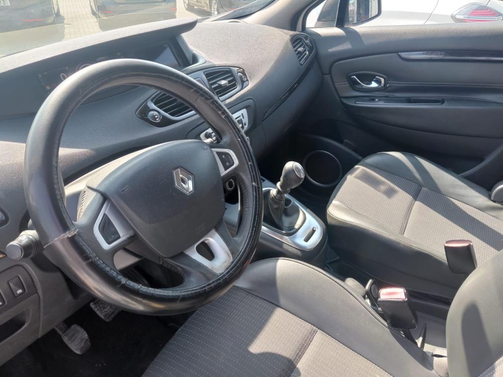 renault-scenic-2015-diesel-1461cc
