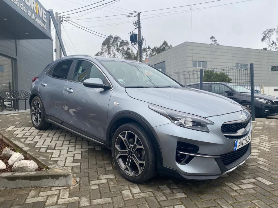 kia-xceed-2022-gasolina-998cc
