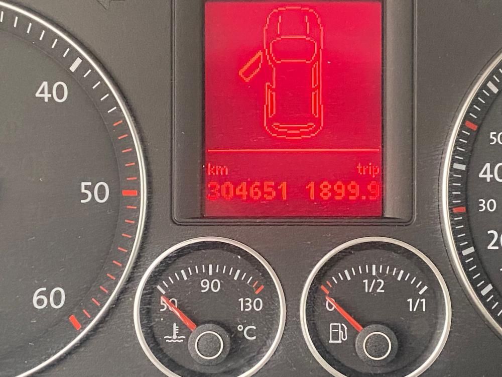 volkswagen-golf-variant-2008-diesel-1598cc