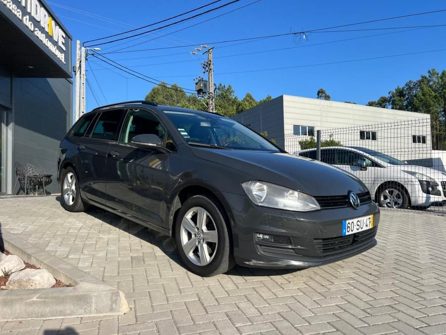volkswagen-golf-variant-2013-diesel-1598cc