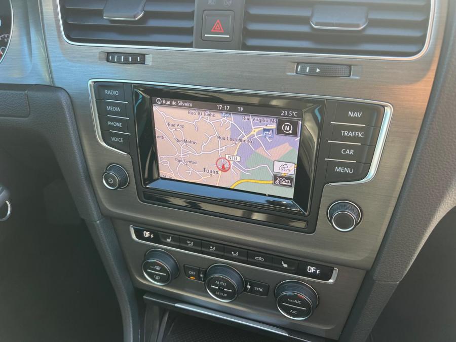 volkswagen-golf-variant-2013-diesel-1598cc