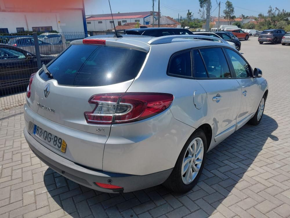 renault-megane-sport-tourer-2015-diesel-1461cc