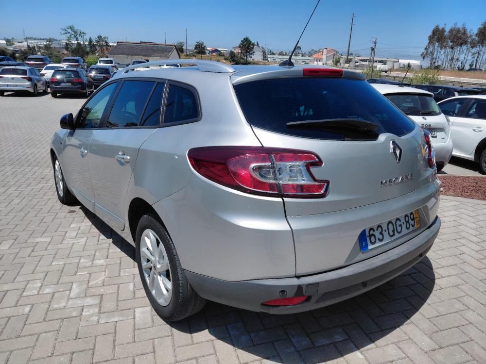 renault-megane-sport-tourer-2015-diesel-1461cc