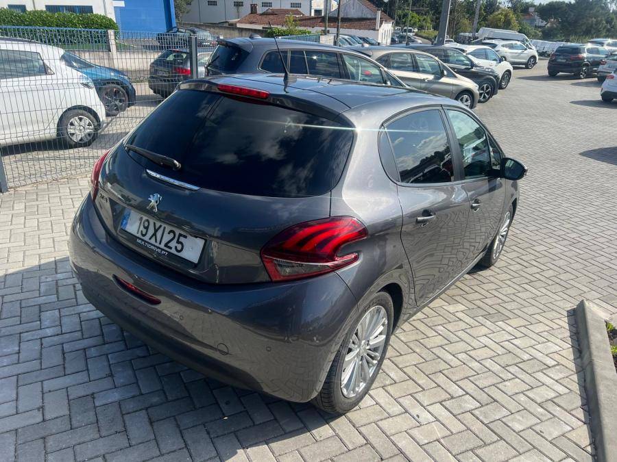 peugeot-208-2019-diesel-1499cc