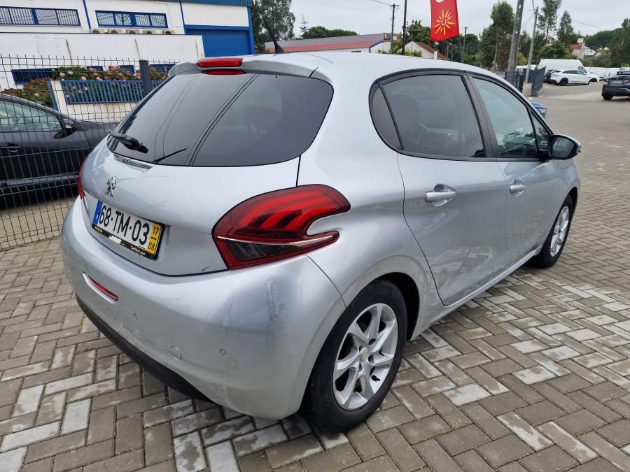 peugeot-208-2017-diesel-1560cc