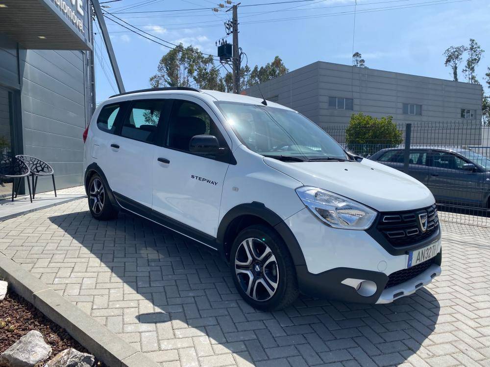 dacia-lodgy-2022-diesel-1461cc