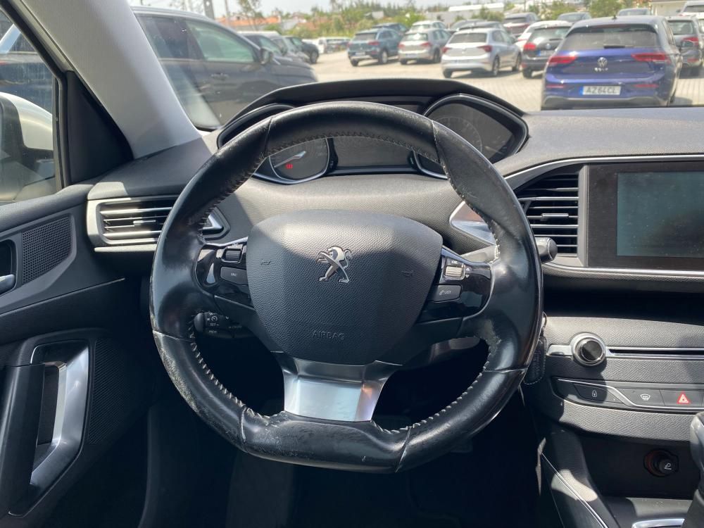 peugeot-308-sw-2015-diesel-1560cc