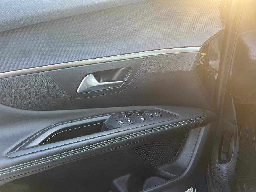 peugeot-3008-2022-hibrido-a-gasolina-1598cc