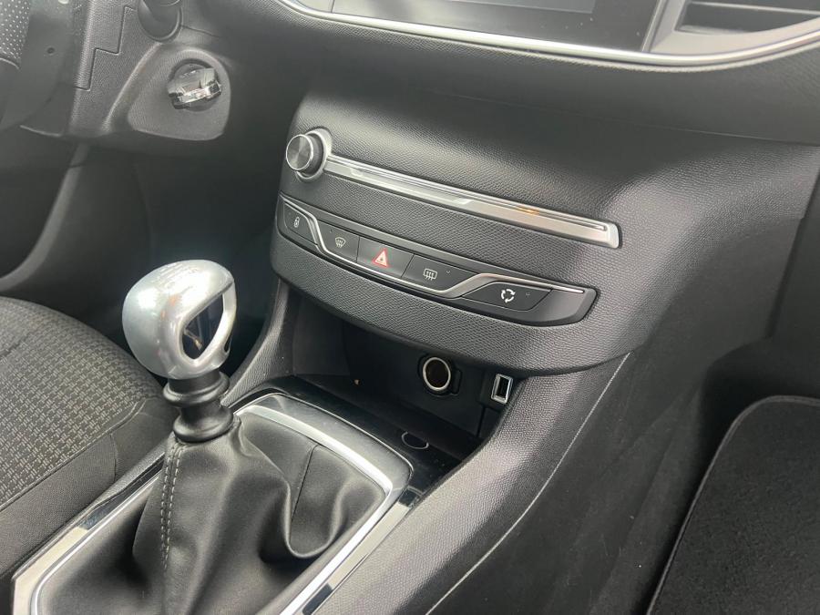 peugeot-308-sw-2018-diesel-1499cc