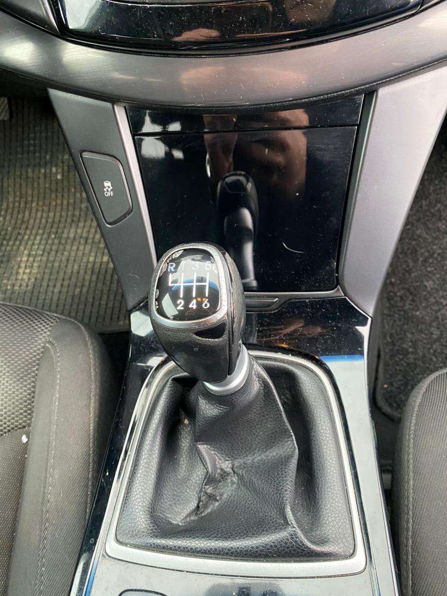hyundai-i40-sw-2014-diesel-1685cc