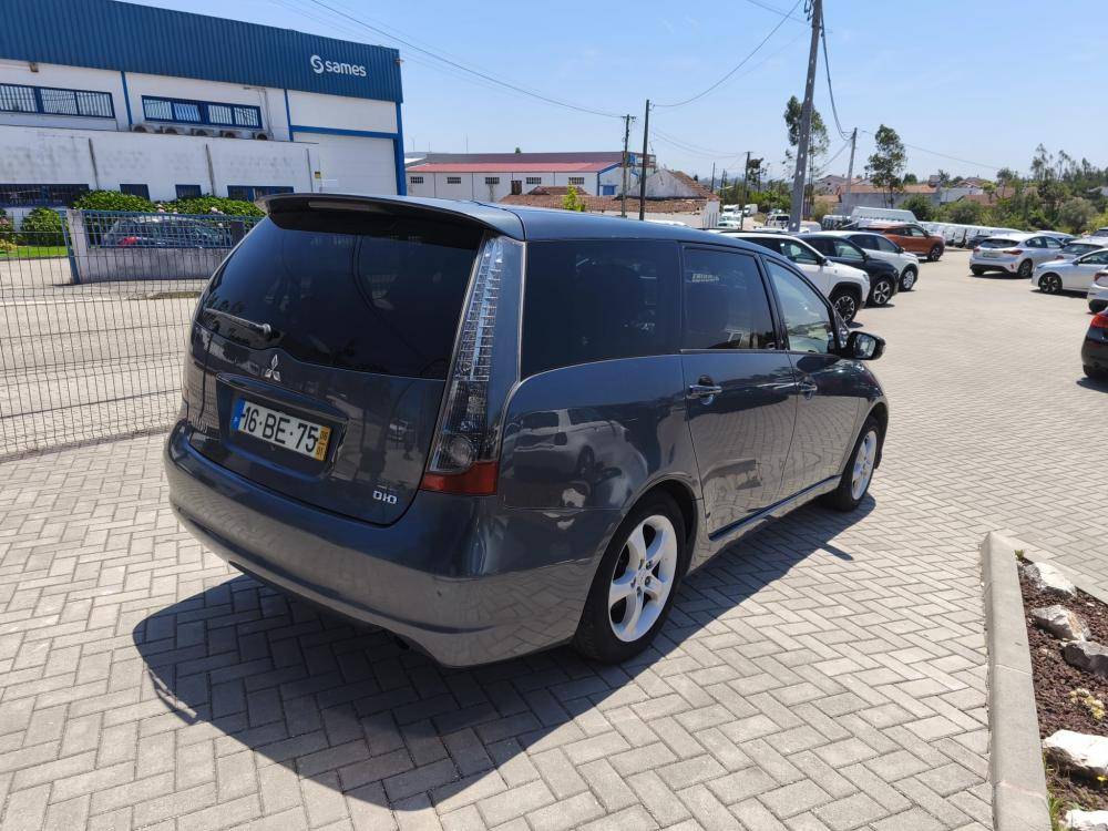 mitsubishi-grandis-2006-diesel-1968cc
