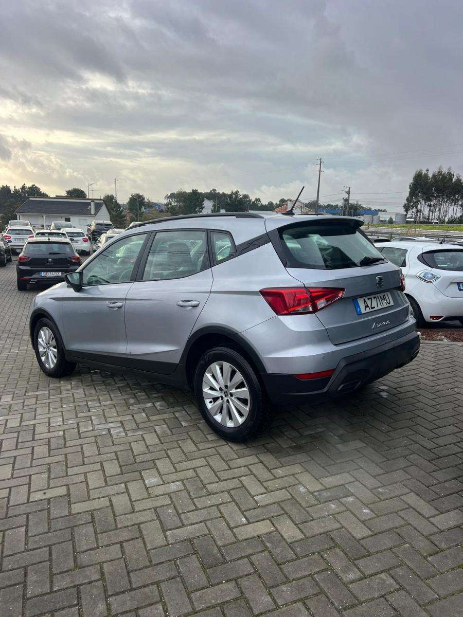seat-arona-2023-gasolina-999cc