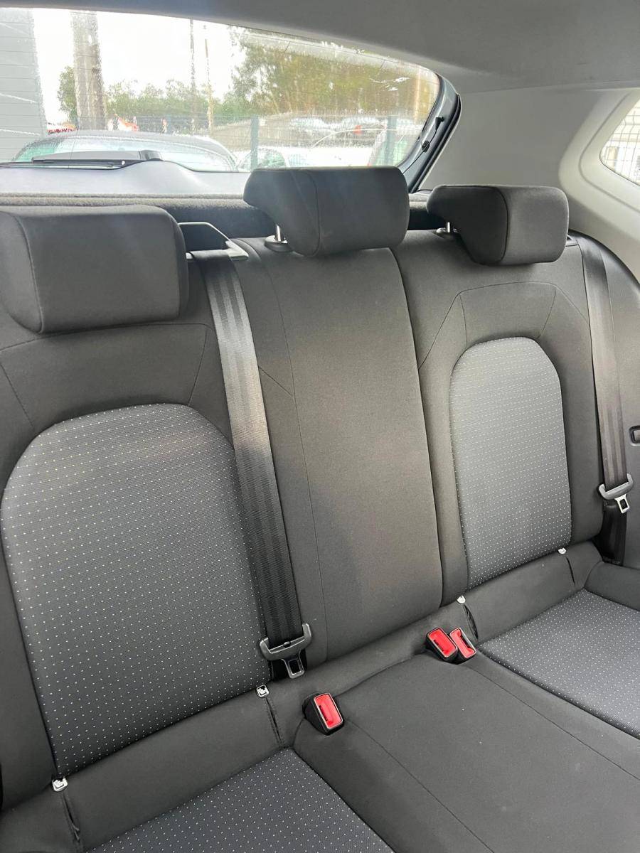seat-arona-2023-gasolina-999cc