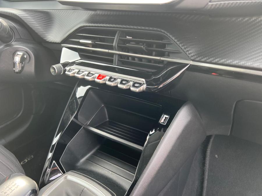 peugeot-208-2023-gasolina-1199cc