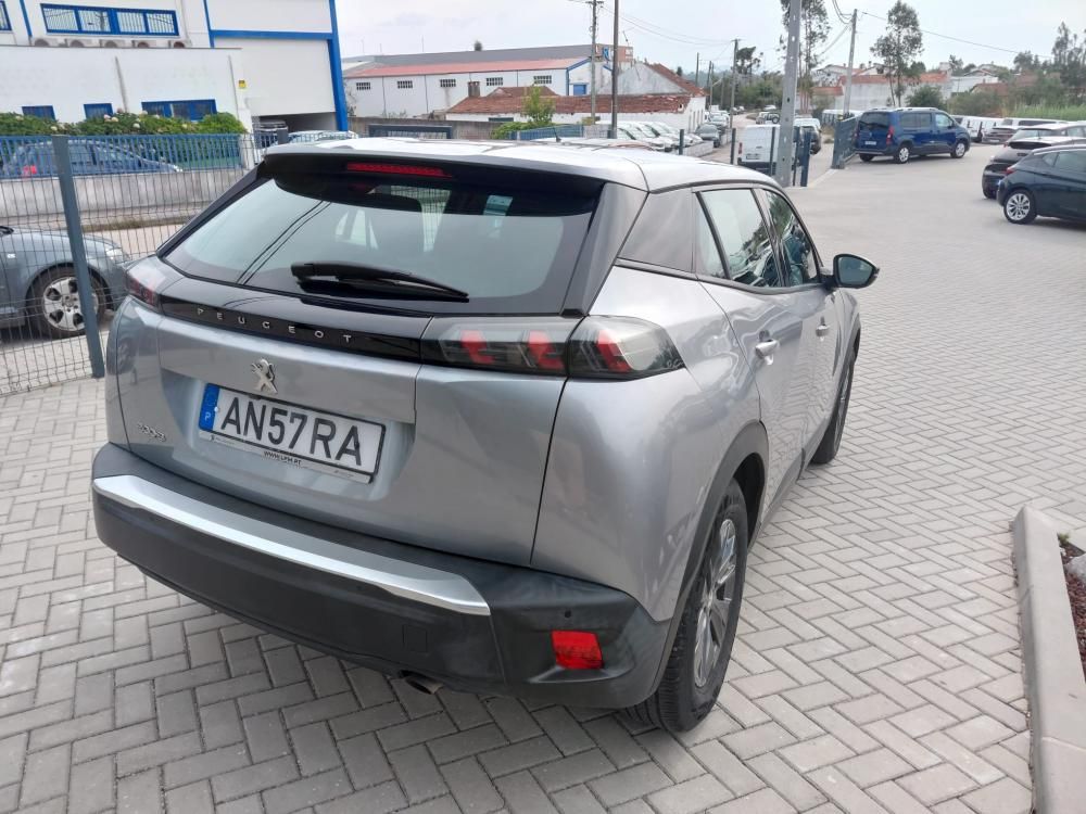 peugeot-2008-2022-gasolina-1199cc