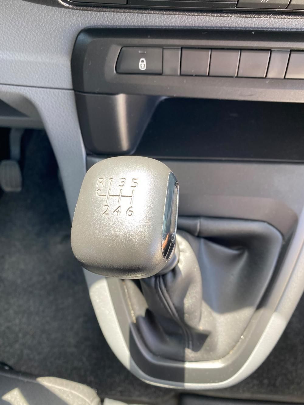 peugeot-expert-2021-diesel-1997cc