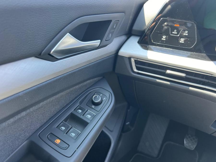 volkswagen-golf-2023-gasolina-999cc