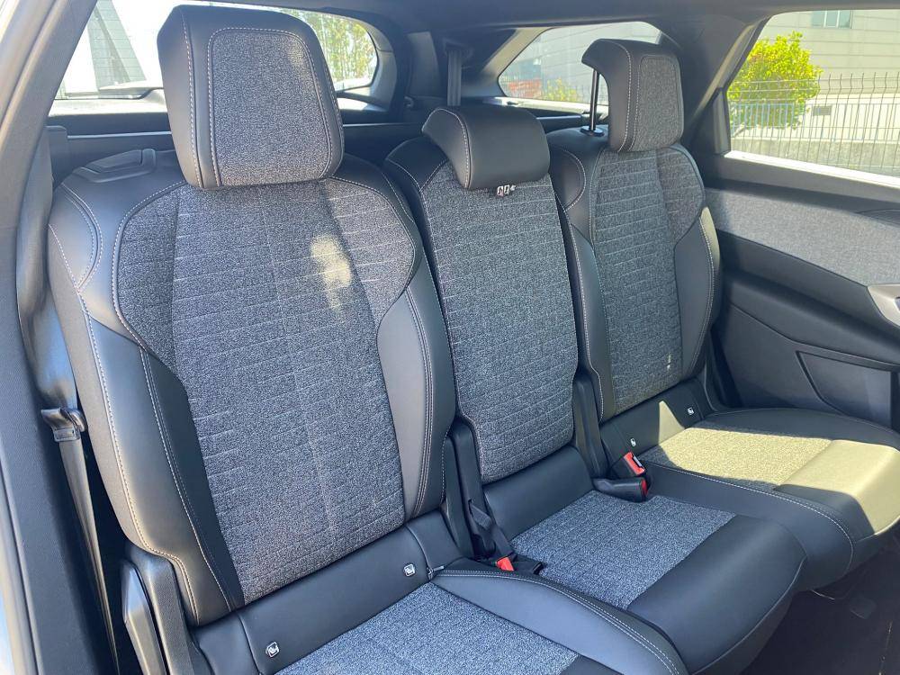 peugeot-5008-2025-gasolina-1199cc
