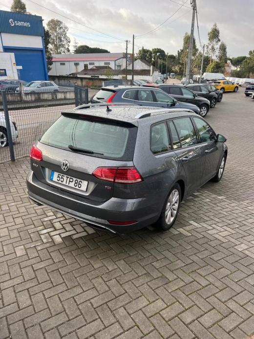 volkswagen-golf-variant-2017-diesel-1598cc