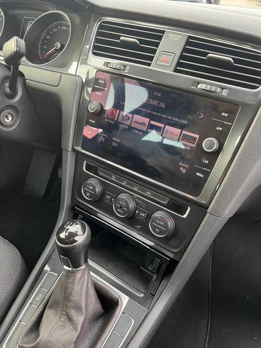 volkswagen-golf-variant-2017-diesel-1598cc