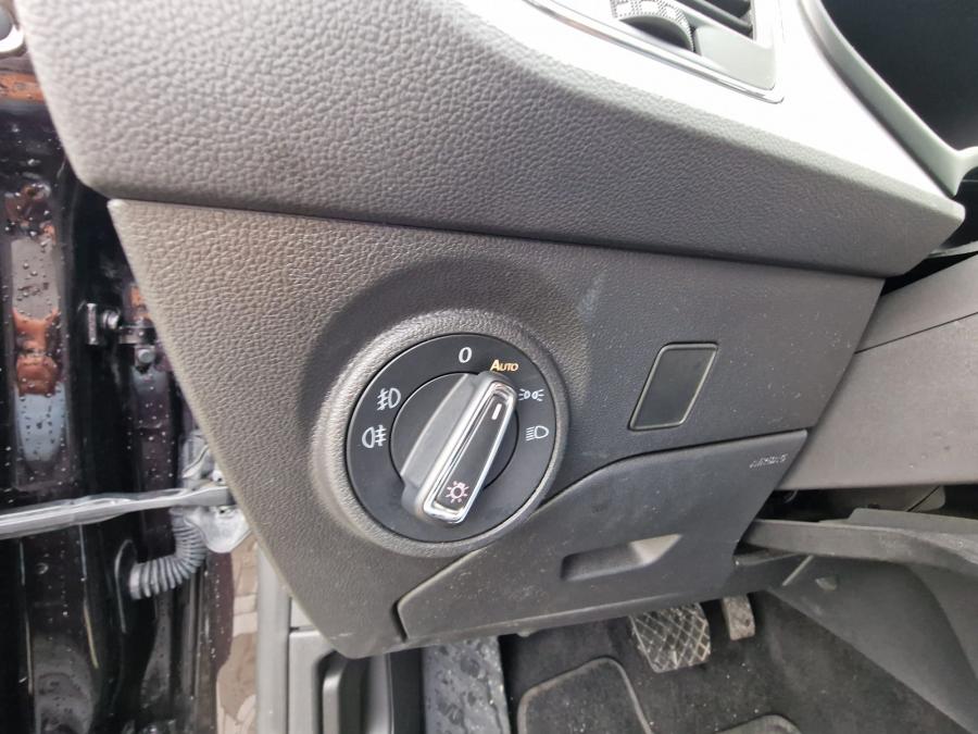 seat-leon-2019-diesel-1598cc