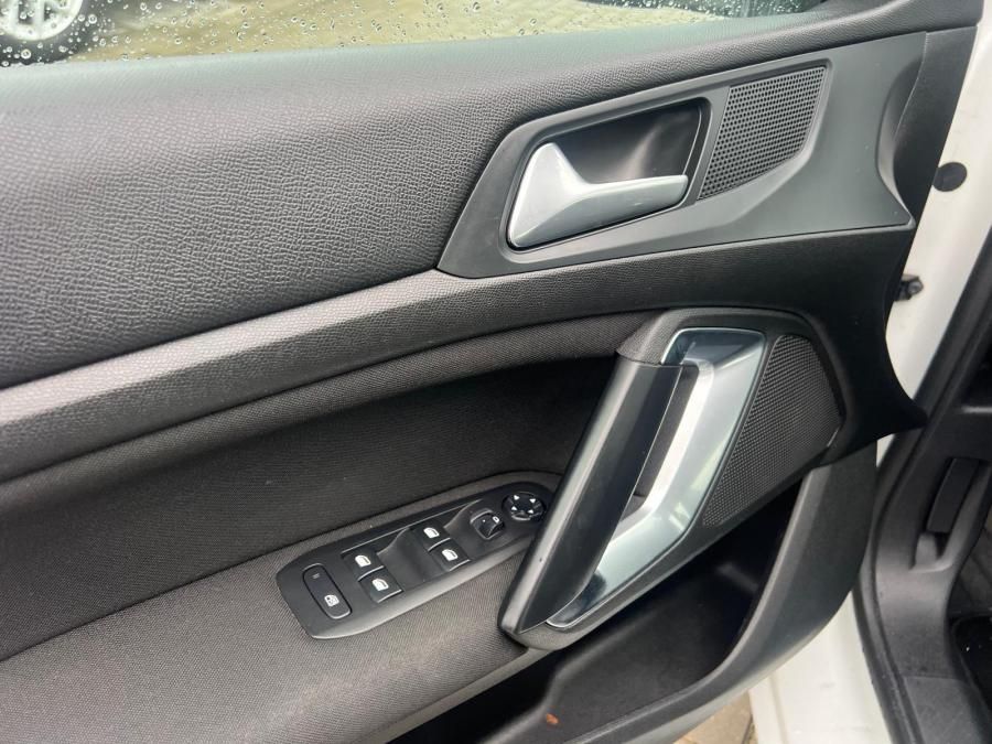 peugeot-308-2019-diesel-1499cc