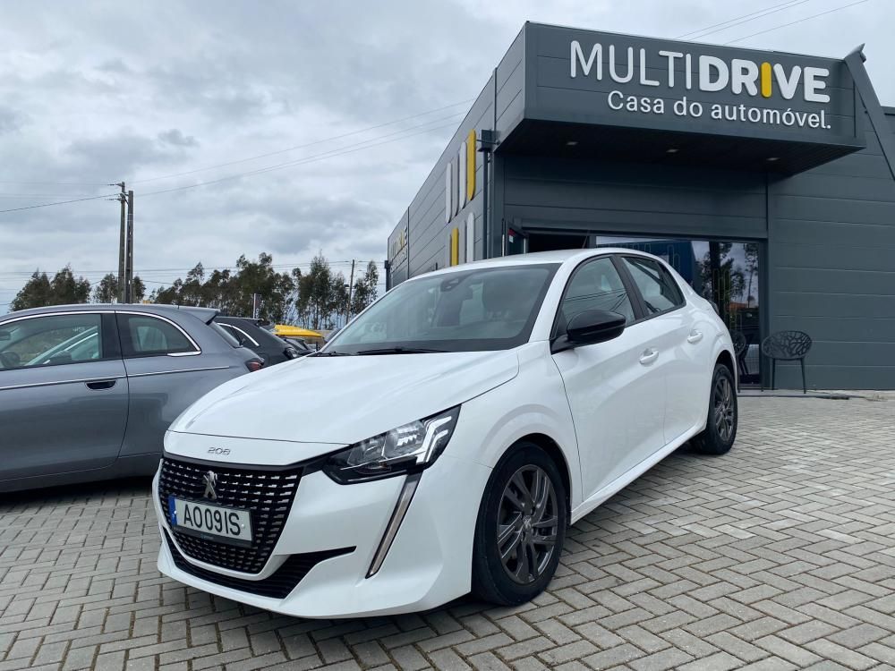 peugeot-208-2022-diesel-1499cc