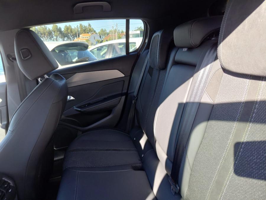 peugeot-308-2024-hibrido-a-gasolina-1598cc