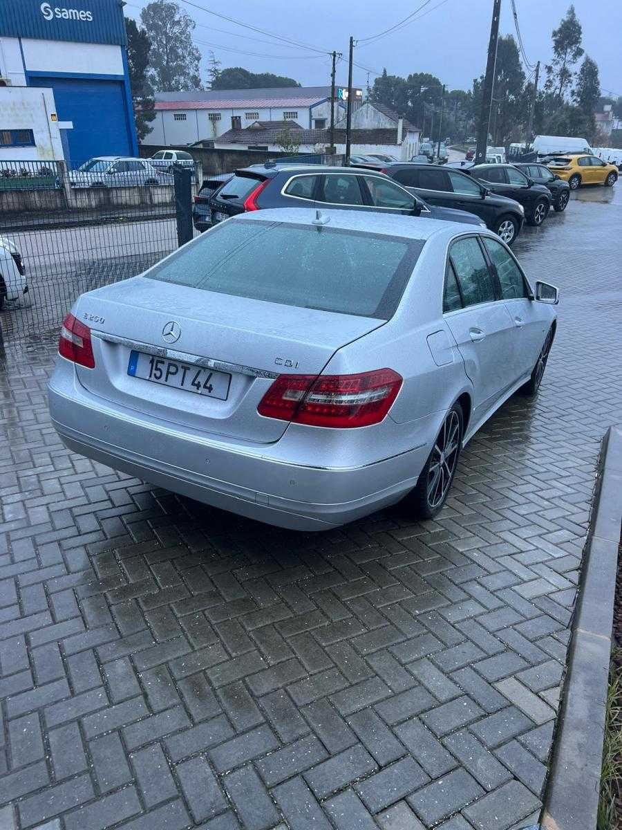 mercedes-benz-classe-e-2011-diesel-2143cc