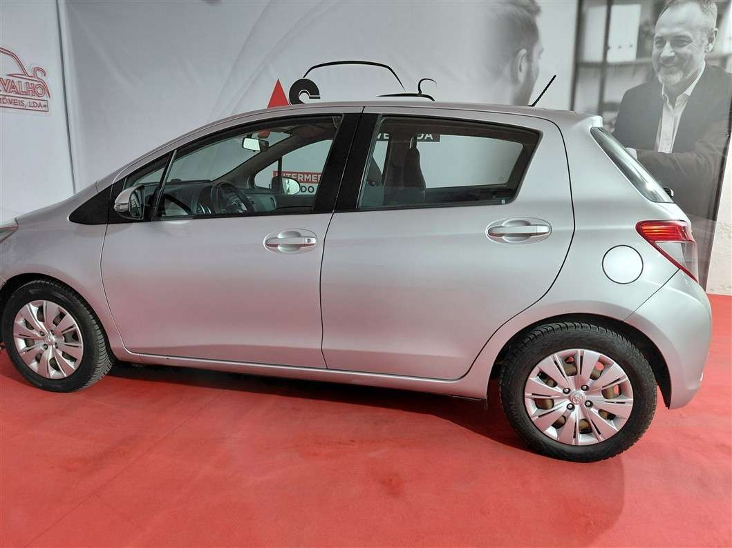 toyota-yaris-2012-diesel-1364cc