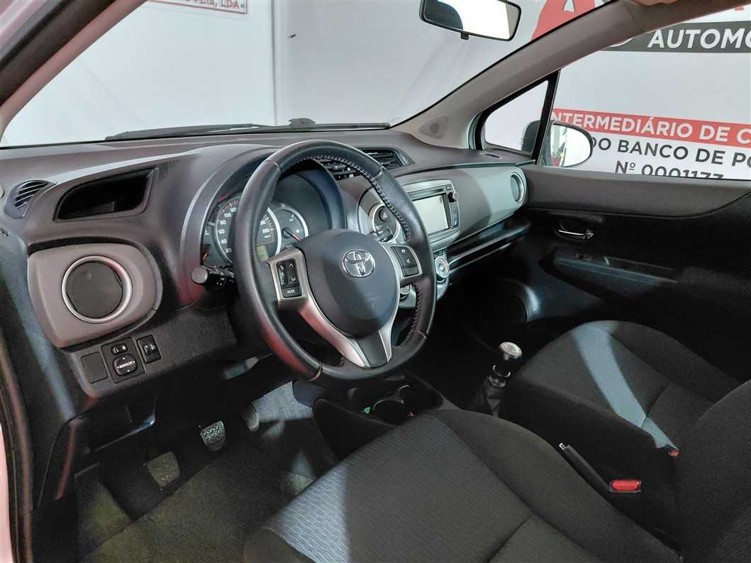 toyota-yaris-2012-diesel-1364cc