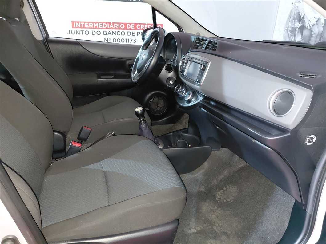 toyota-yaris-2012-diesel-1364cc