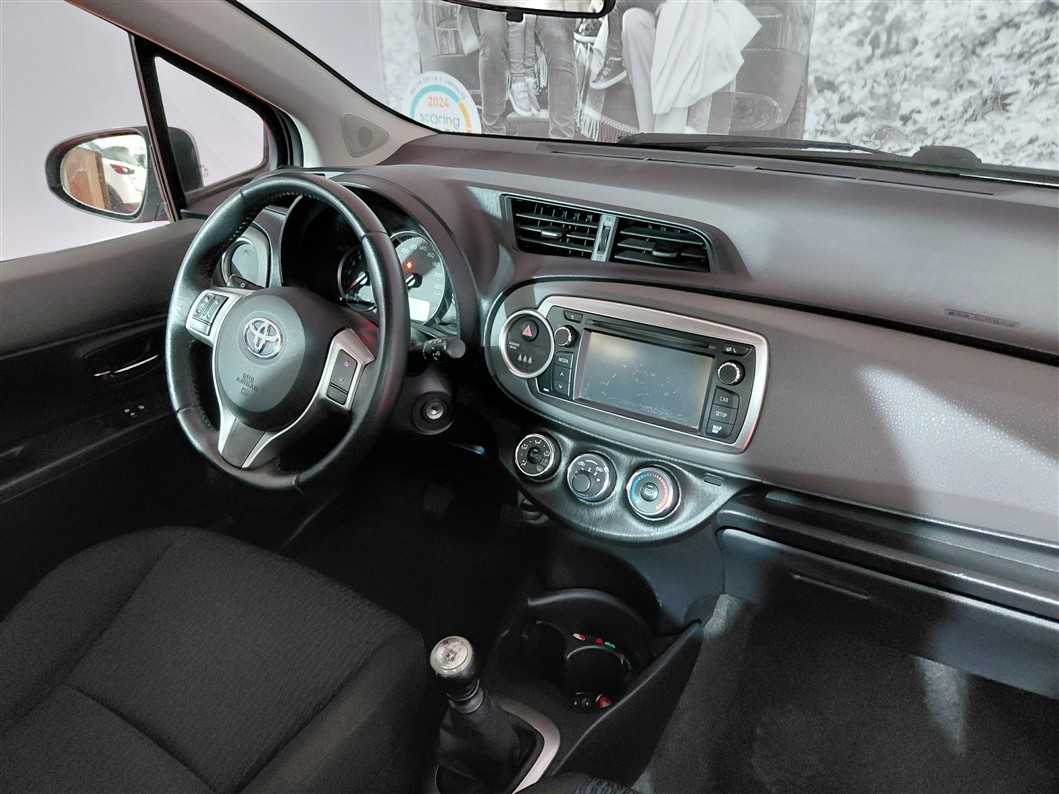 toyota-yaris-2012-diesel-1364cc