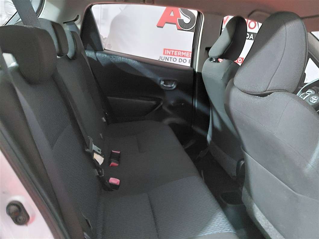 toyota-yaris-2012-diesel-1364cc