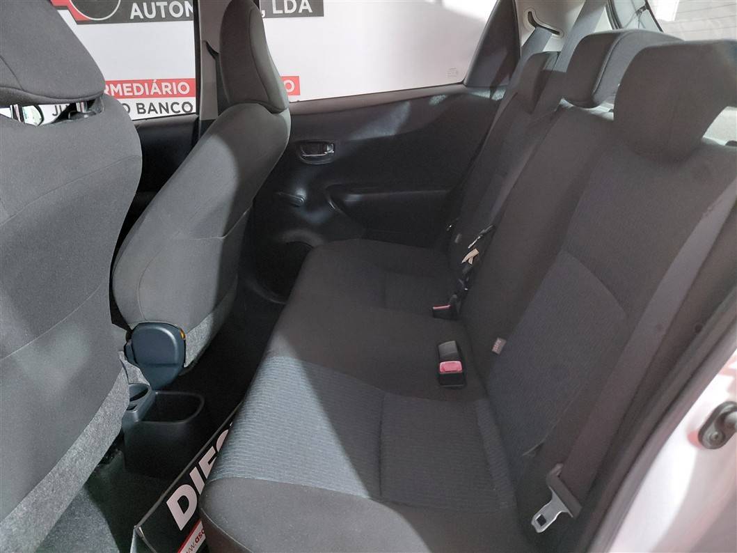 toyota-yaris-2012-diesel-1364cc