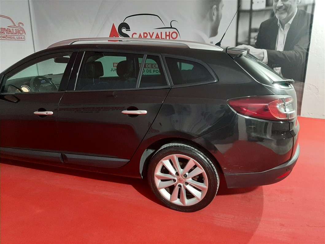 renault-megane-sport-tourer-2010-diesel-1461cc