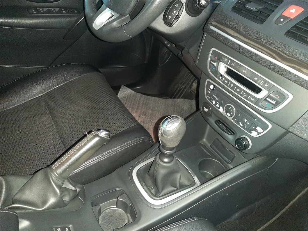 renault-megane-sport-tourer-2010-diesel-1461cc