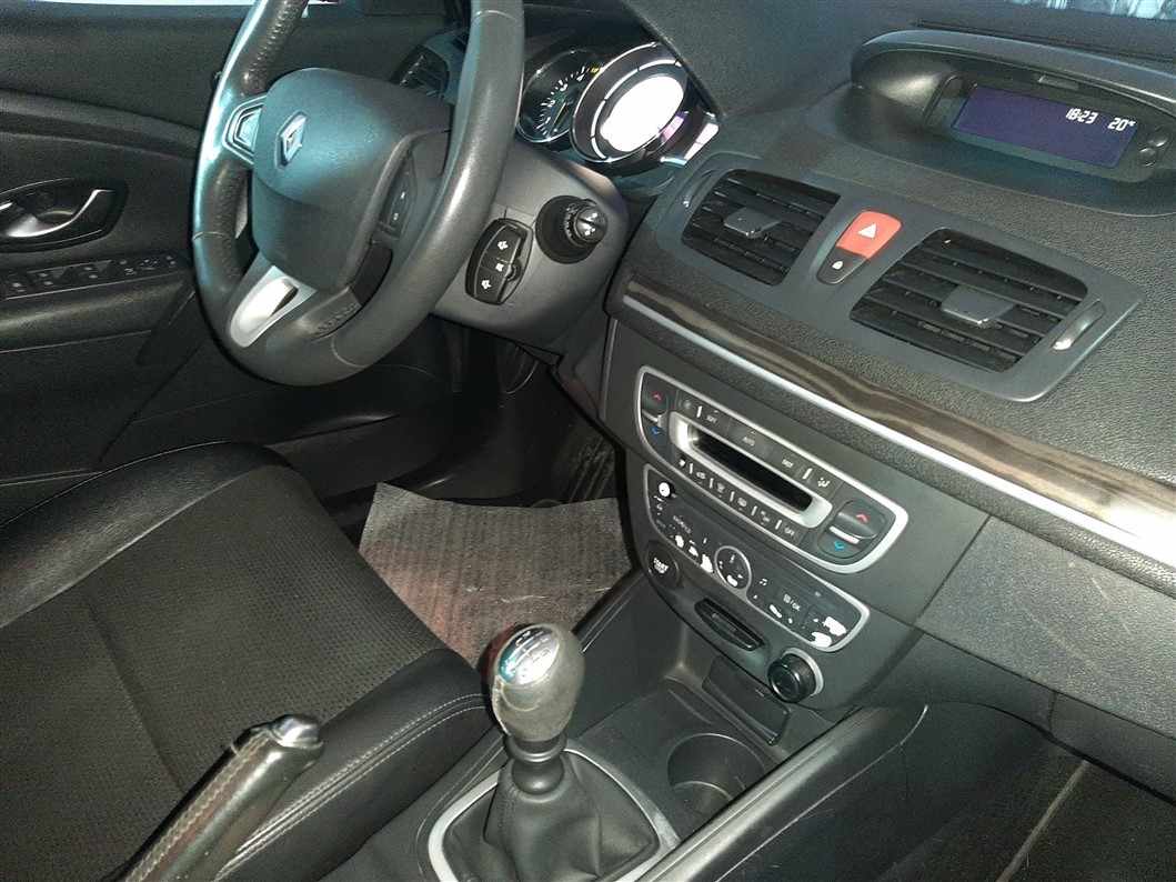 renault-megane-sport-tourer-2010-diesel-1461cc