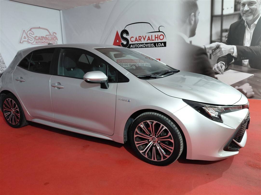toyota-corolla-2019-hibrido-a-gasolina-1798cc