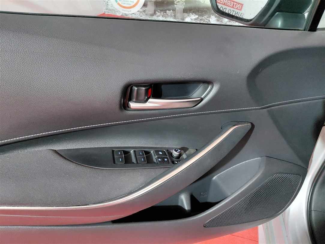 toyota-corolla-2019-hibrido-a-gasolina-1798cc