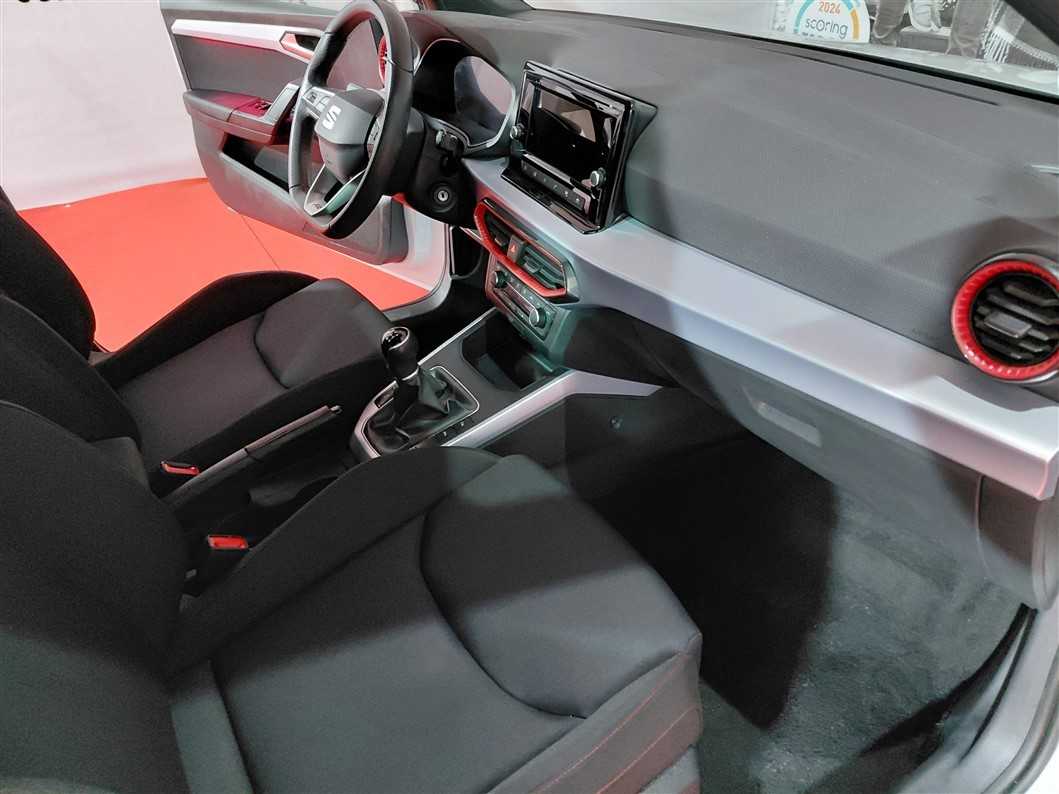 seat-arona-2024-gasolina-999cc