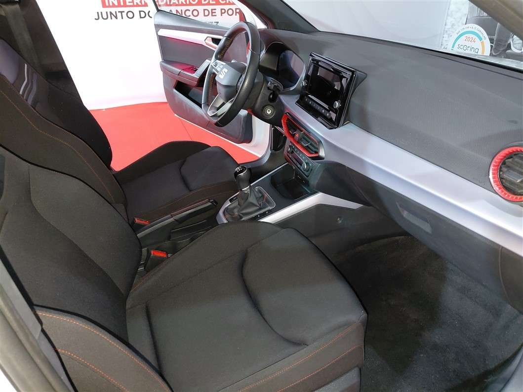 seat-arona-2024-gasolina-999cc