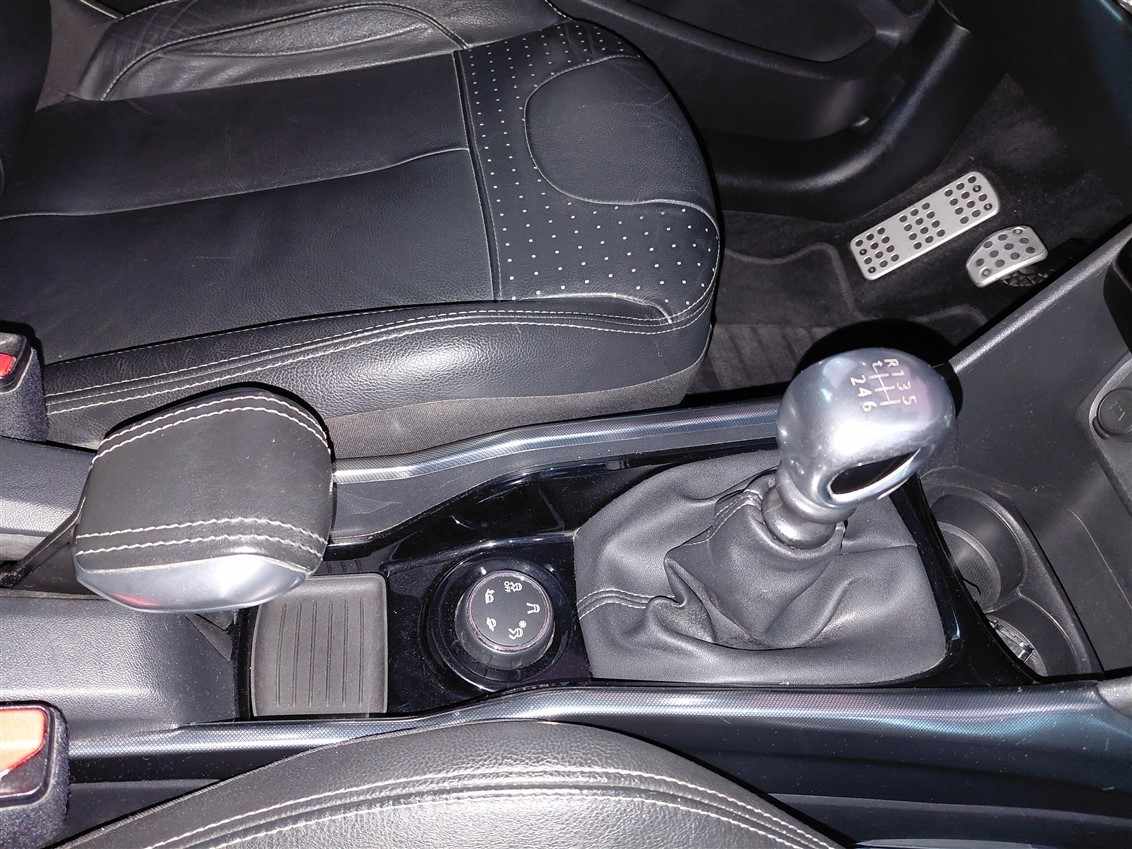 peugeot-2008-2015-diesel-1560cc