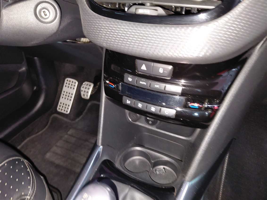peugeot-2008-2015-diesel-1560cc
