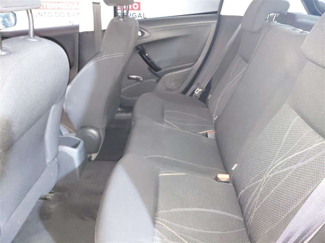 peugeot-208-2013-diesel-1398cc