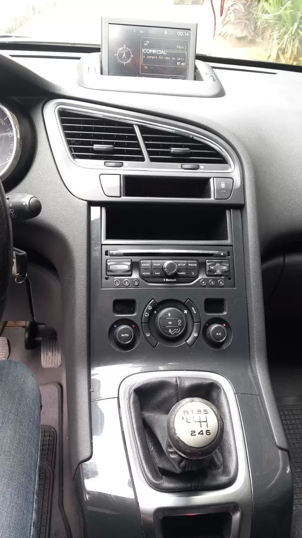 peugeot-5008-2016-diesel-1560cc