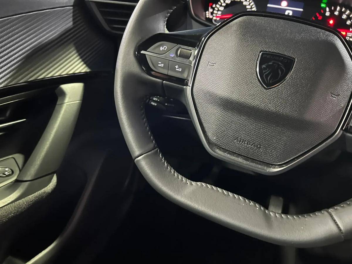 peugeot-2008-2025-gasolina-1199cc
