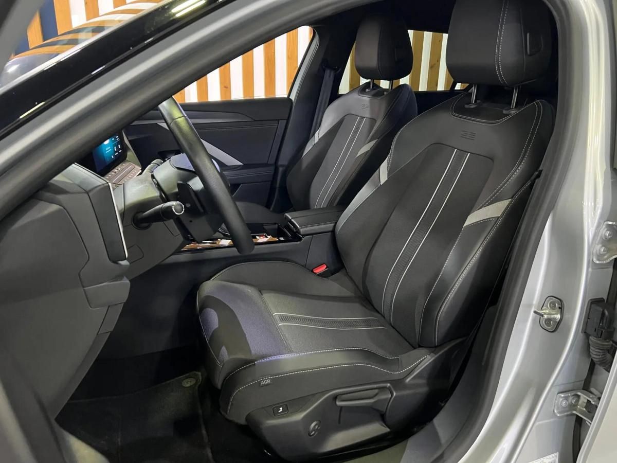 opel-astra-sport-tourer-2025-gasolina-1199cc